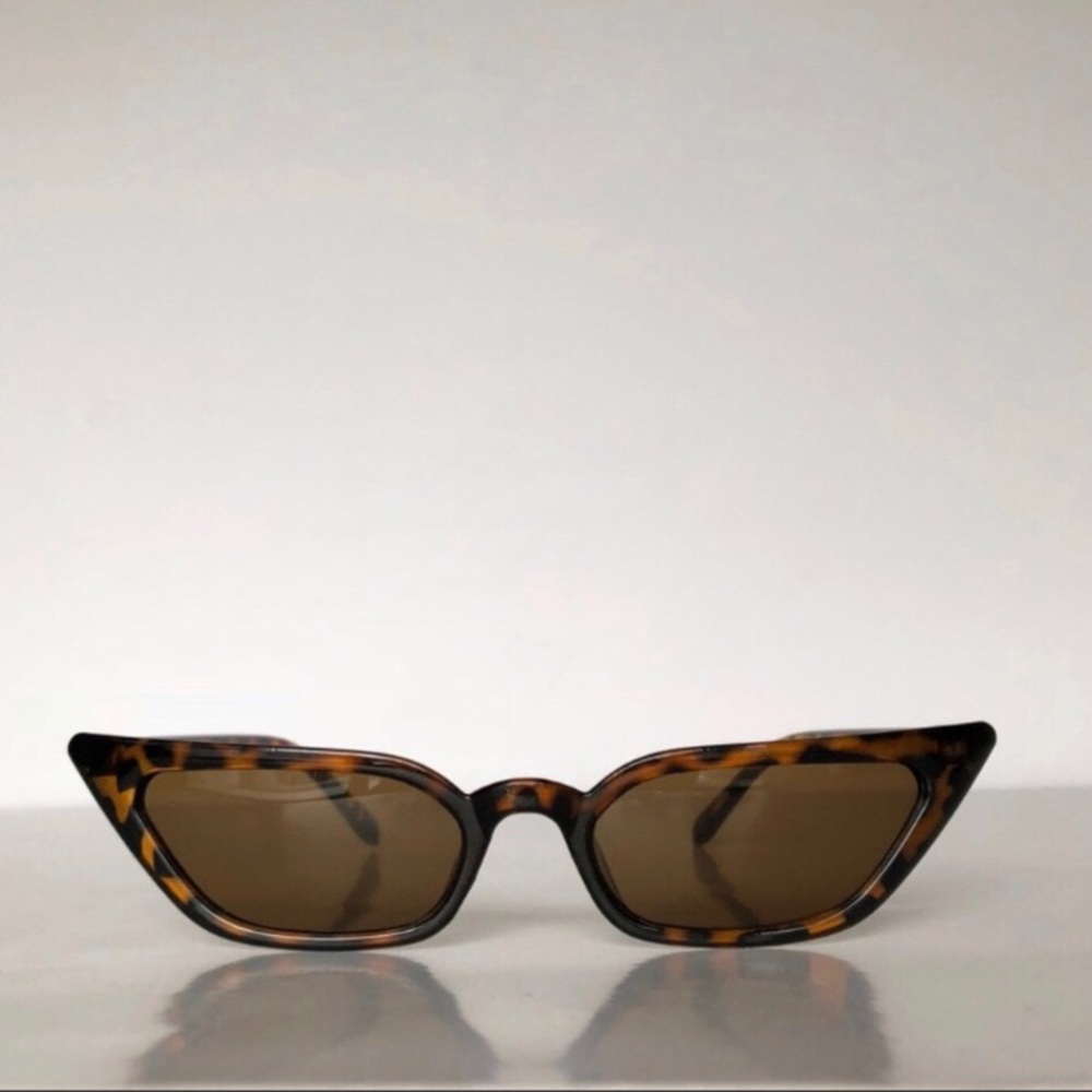 Tortoise Shell Print Retro Slim Cateye Sunglasses